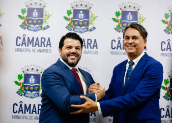 Líder do prefeito na Câmara reclama de buracos no Bairro de Lourdes, atribuição do Executivo