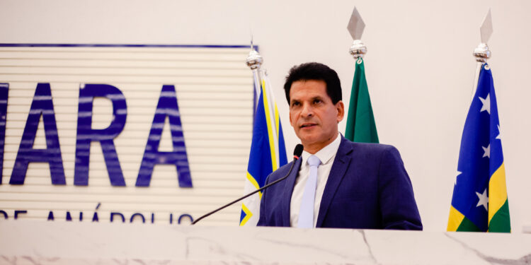 Base de Márcio Corrêa na Câmara eleva o tom contra Governo de Goiás sobre atuação da Saneago