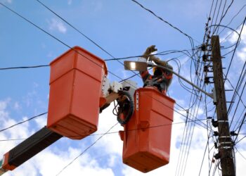 Após dispensar veículos que faziam manutenção para “economizar”, Prefeitura contrata empresa de Senador Canedo a R$ 53 milhões