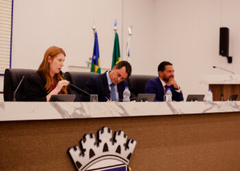 Câmara Municipal contrata duas empresas para fazer o mesmo serviço: valores somam mais de R$ 5,6 milhões