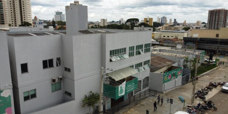 Há quatro meses sem receber, Santa Casa anuncia suspensão de atendimento de novos pacientes encaminhados pela Prefeitura de Anápolis