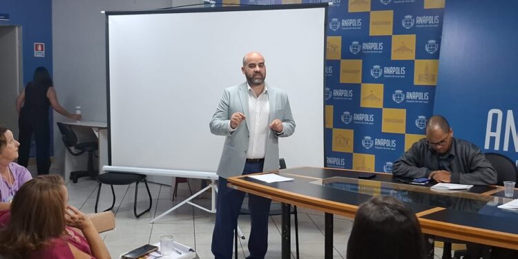 Saúde insere “pauta relâmpago” e Conselho Municipal de Saúde aprova aumento no valor de próteses: “defesa” é feita por José Fernandes