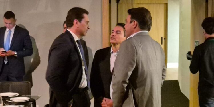 Em Goiânia, Marcos Pereira assegura Roberto Naves no comando do Republicanos em Goiás