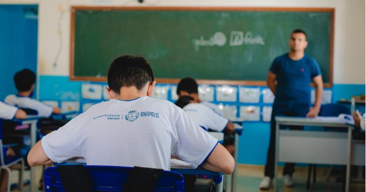 Prefeitura convoca 40 novos professores do cadastro de reserva: confira a lista