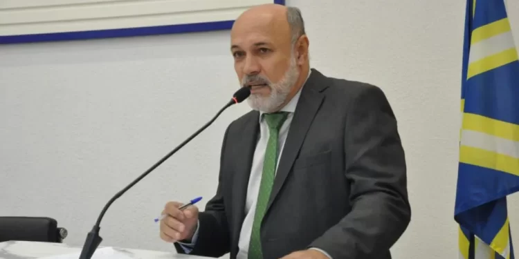 Jakson Charles pede para “não politizar” investigação, mas é corrigido por  João da Luz: “políticos eram alvo dos ataques, foram eles que politizaram”