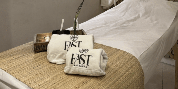 Fast Massagem chega a São Paulo com proposta de autocuidado imediato e sem agendamento