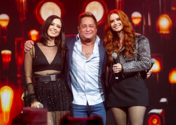 Leonardo divide cena com Gabi & Rapha em clássicos que marcaram a sua carreira com o irmão Leandro