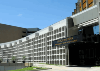 Vereadores vão à Corregedoria do TJ-GO pressionar por continuidade de investigações contra Márcio Corrêa