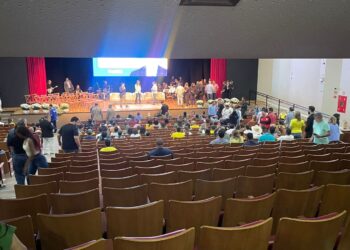 Evento que esperou por Bolsonaro contou com somente a metade da base de Márcio Corrêa na Câmara