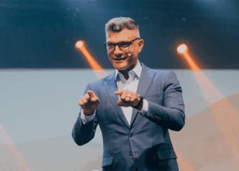 Após sucesso pelo Brasil, Tiago Brunet leva Noite de Destino a Goiânia no dia 9 de agosto