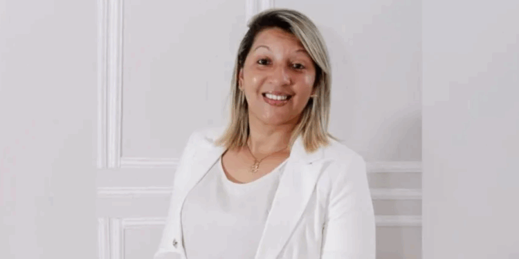 Ellysama Aires pede ao MP revogação de medida cautelar que a impede de usar redes sociais