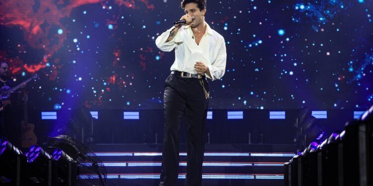 Com ingressos esgotados, Luan Santana apresenta “Ao Vivo Na Lua” no Rio de Janeiro