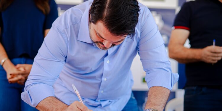 Prefeitura lança pacote de obras de pavimentação para as chamadas “pontas de rua”