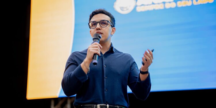 Prefeitura lança aplicativo com promessa de reunir todos os serviços no celular