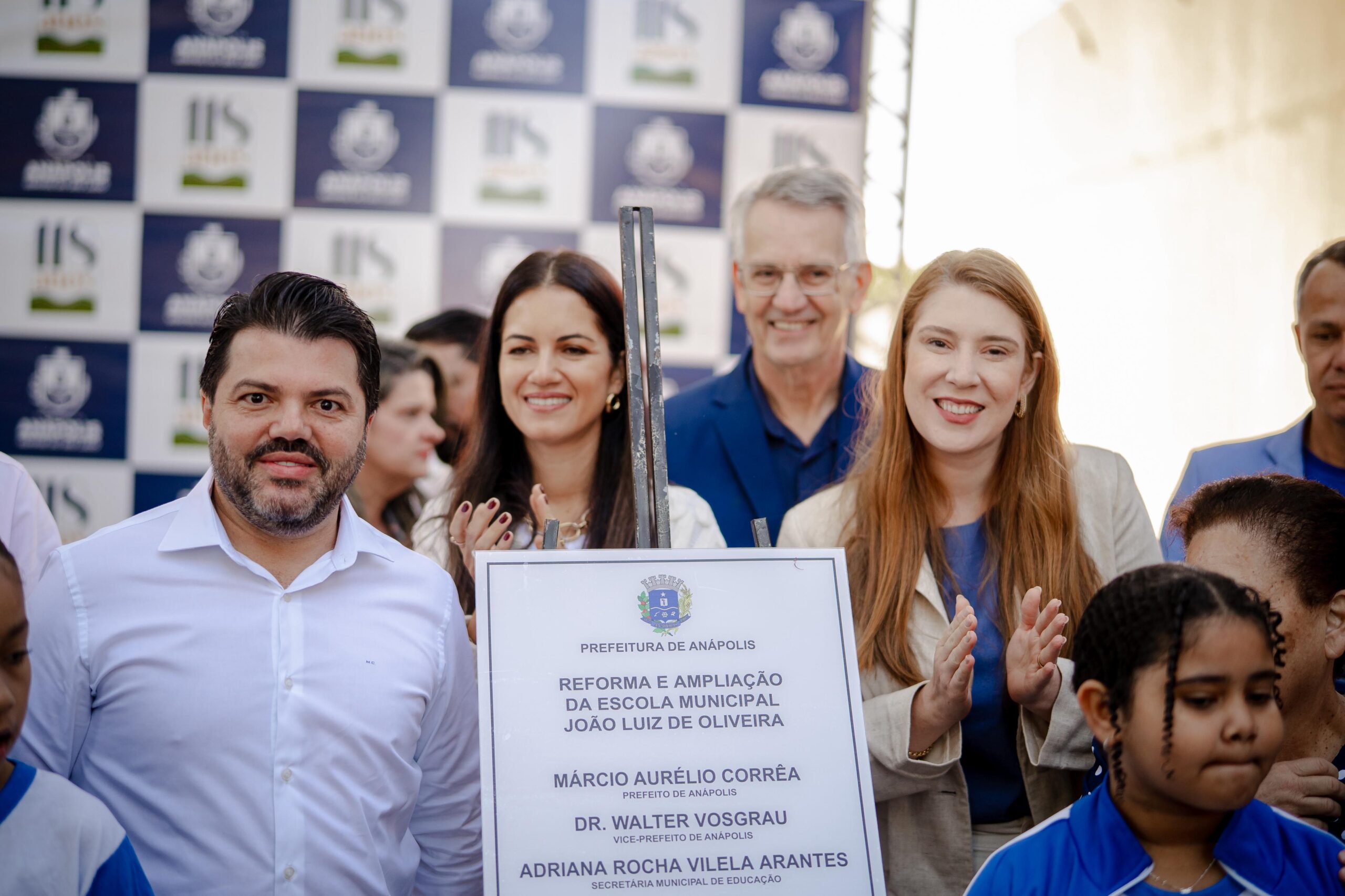 Espaço destinado a Centro Cultural é reinaugurado e volta a ser escola municipal João Luiz de Oliveira
