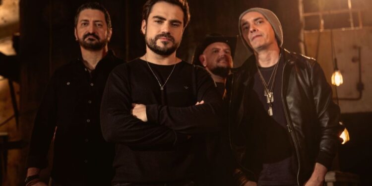 Rosa de Saron vence duas categorias no Catholic Music Awards e recebe dois discos de ouro