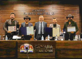 Na noite desta segunda-feira (11), Traia Veia recebeu título de cidadão honorário em Guarulhos