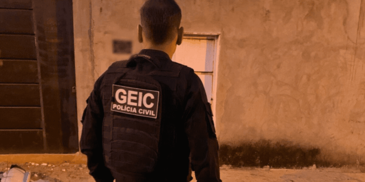 Polícia Civil já tem lista de compradores de diplomas falsos vendidos por jornalista em Anápolis