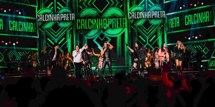 Com um público estimado em 15 mil pessoas, Calcinha Preta grava terceira etapa do DVD “Atemporal” na Neo Química Arena