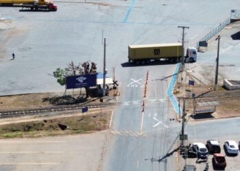 Porto Seco tem construção irregular e invadiu área de ferrovia, aponta laudo técnico