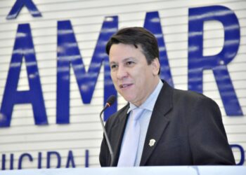 Justiça aceita denúncia contra ex-vereador Hélio Araújo por corrupção passiva na Câmara