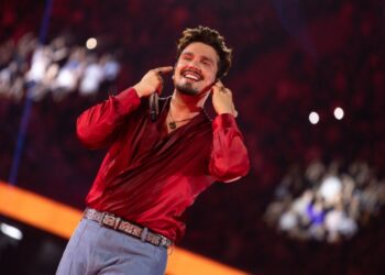 Após gravação histórica em Curitiba, Luan Santana leva turnê “Ao Vivo Na Lua” para França, Suíça e Londres