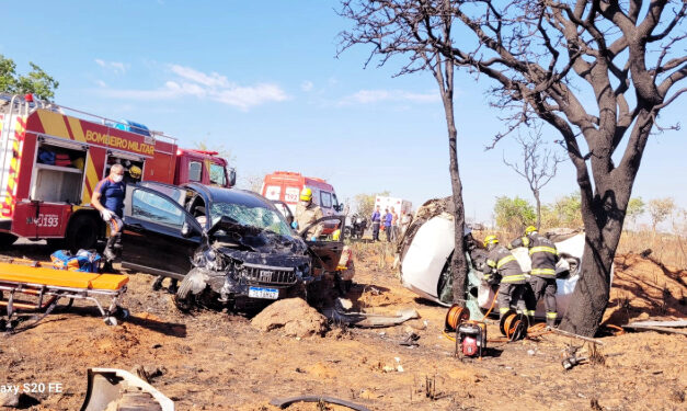 Grave acidente deixa um morto e dois feridos em Pirenópolis