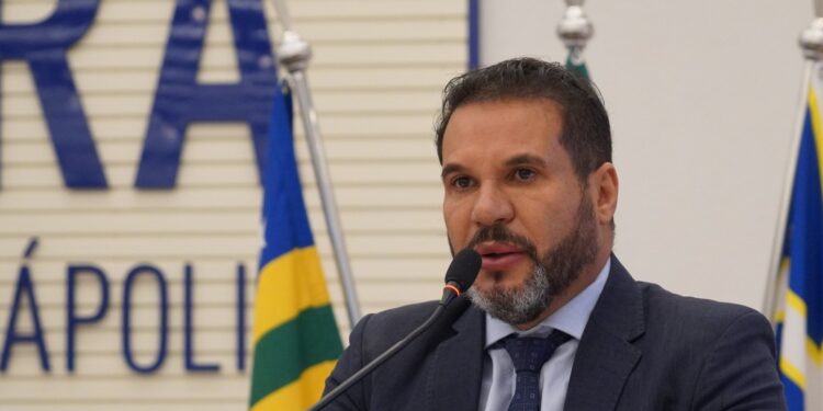 Atuação nas ruas e redes sociais, e silêncio das oposições, fazem Márcio Corrêa terminar seu primeiro o ano em alta