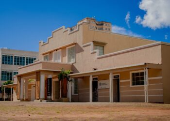 Associações culturais privadas usam prédios públicos como sede e caso vai parar no MP