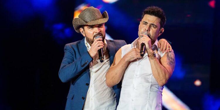 Zezé Di Camargo & Luciano abre fim de semana de shows no Paraguai com público recorde