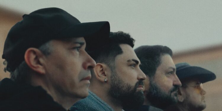 ‘CASA’: Rosa de Saron lança canção sobre retorno, reconciliação e pertencimento