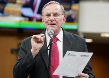 Gomide tem trauma moderado após acidente e será avaliado no Heana