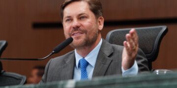 Bruno Peixoto lidera pesquisa para vaga na Câmara Federal: veja outros nomes citados