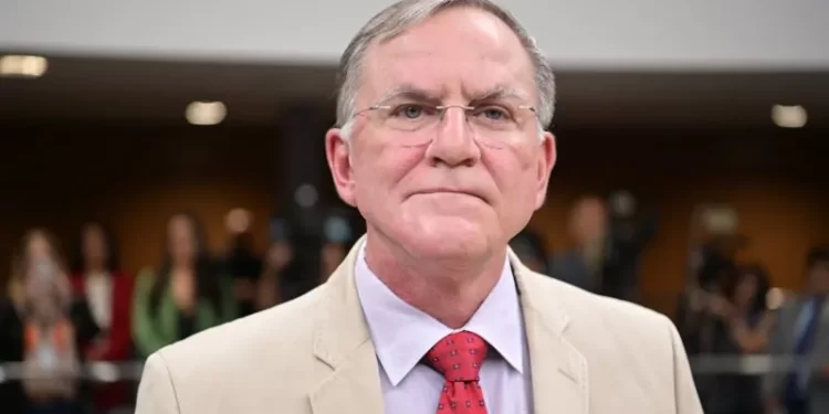 Gomide fará cirurgia esta semana para corrigir fratura na coluna