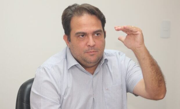 Roberto Naves desmente aliados e garante que será candidato a deputado federal