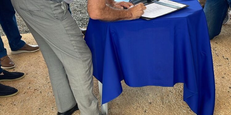 Rubens Otoni parabeniza prefeito por viabilizar os projetos junto ao governo federal