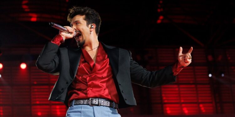 Em menos de três horas, Luan Santana esgota ingressos do “Registro Histórico” em Belo Horizonte