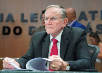 Carro de Gomide capotou em acidente que deixou pista interditada