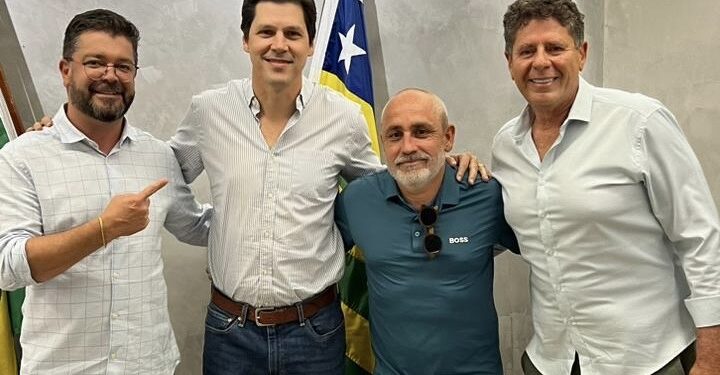Em encontro com Daniel, Leandro Ribeiro trata de pré-candidatura pelo Agir