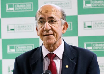 Rubens Otoni lidera intenções de voto para a Câmara Federal, em lista que traz surpresas