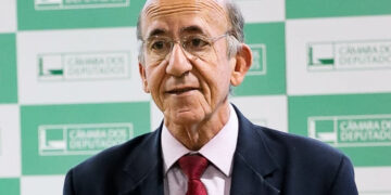 Rubens Otoni lidera intenções de voto para a Câmara Federal, em lista que traz surpresas