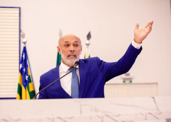 Na Câmara, Jakson Charles cutuca Vosgrau e apela para vice: “Anápolis precisa de você”