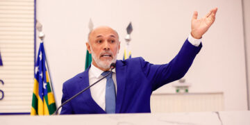 Na Câmara, Jakson Charles cutuca Vosgrau e apela para vice: “Anápolis precisa de você”