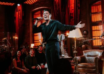 Felipe Araújo divide cena com a noiva Lara Prado em “Até Depois do Fim”
