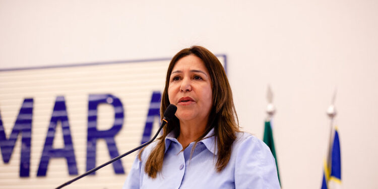 Capitã Elizete agradece apoio a ela e a deputado, mas não explica o motivo para tanta solidariedade