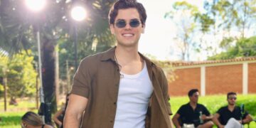 João Henrique aposta no intimismo com “Sigilinho”, novo audiovisual gravado a céu aberto em Goiânia