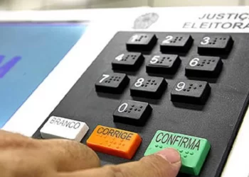 Aberta a temporada de ajustes, acertos e traições: a janela de mudanças de partidos