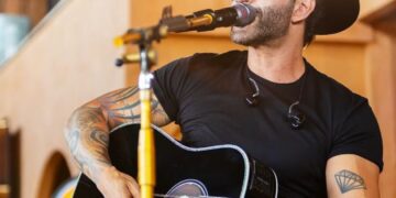 Com mais de 400 mil espectadores simultâneos, Gusttavo Lima faz live em bar de Goiânia para anunciar volta do ‘Buteco’