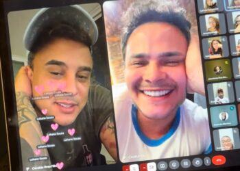 Matheus e Kauan fazem encontro virtual no Dia do Fã e emocionam admiradoras