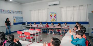 Márcio Corrêa anuncia pagamento do Piso Nacional do Magistério a professores